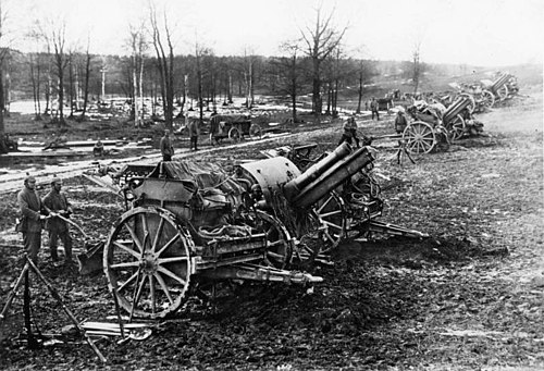 German 15cm field howitzers during World War I